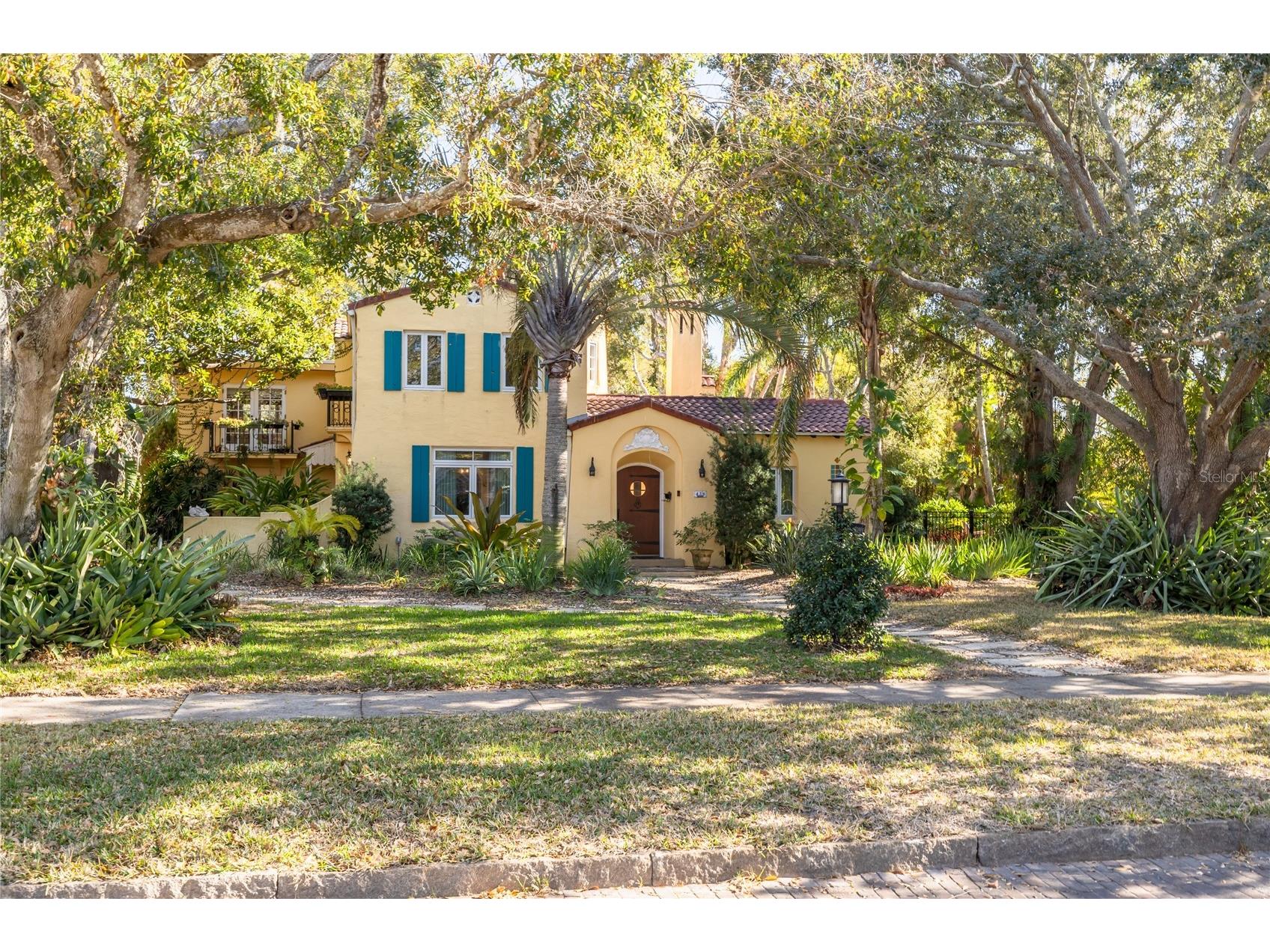 438 Villagrande Avenue S Saint Petersburg FL 33707 TB8475966 image1