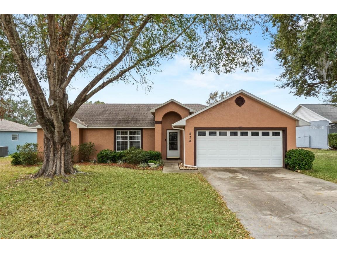 438 Woodview Drive Tavares FL 32778 G5091460 image1