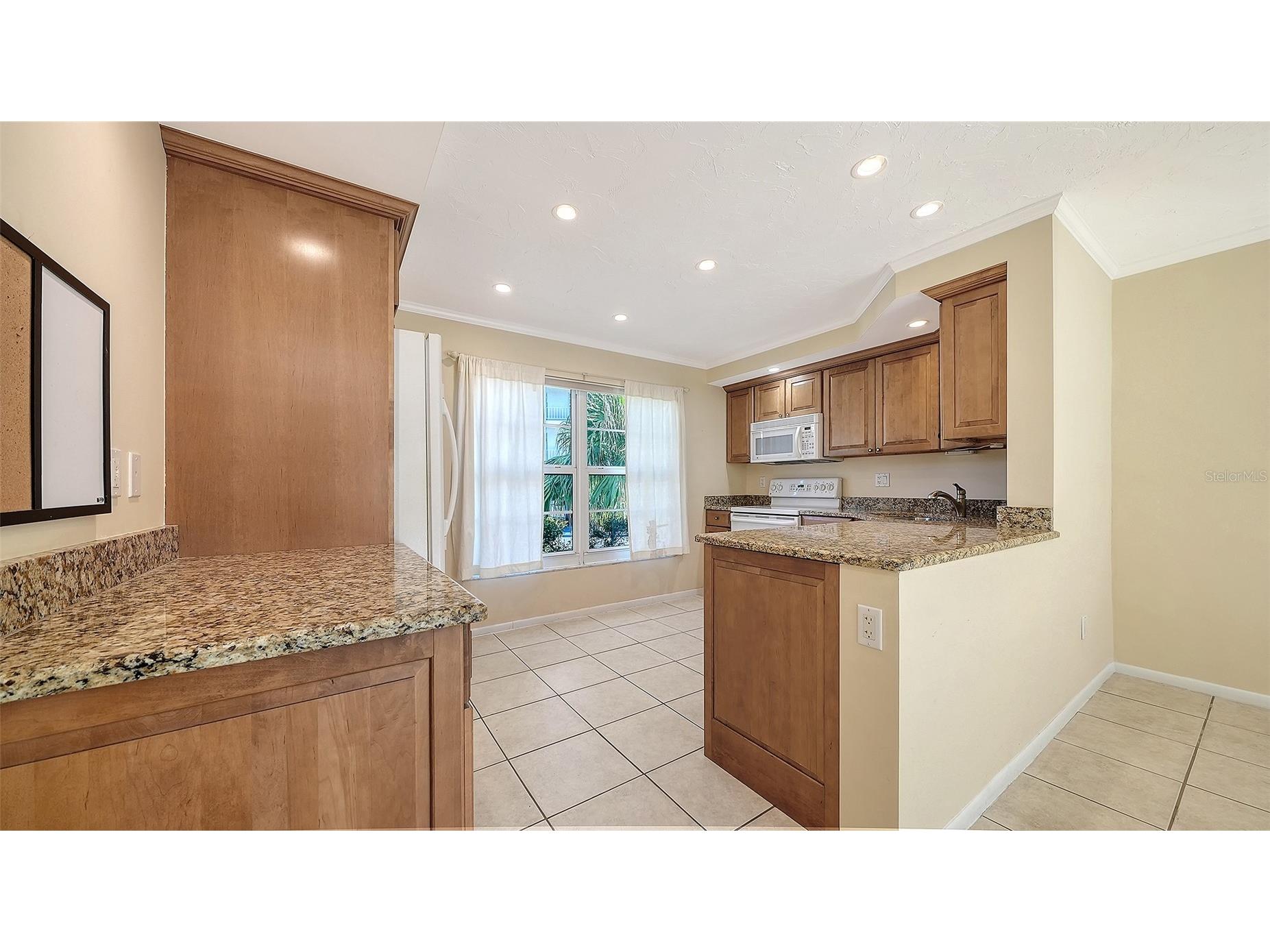 4380 Exeter Drive #101 Longboat Key FL 34228 A4686109 image12