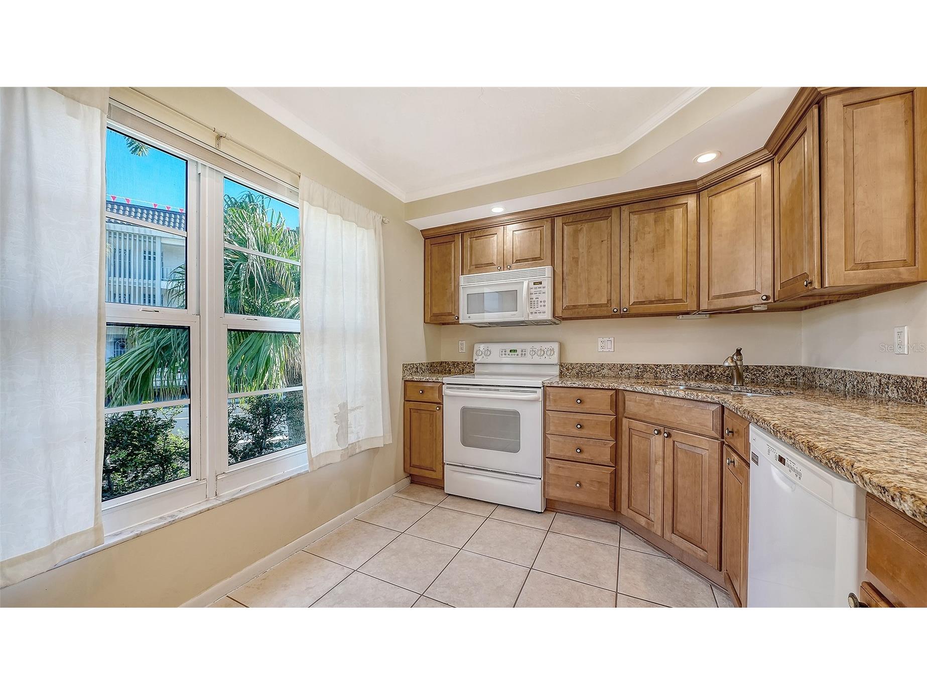 4380 Exeter Drive #101 Longboat Key FL 34228 A4686109 image13