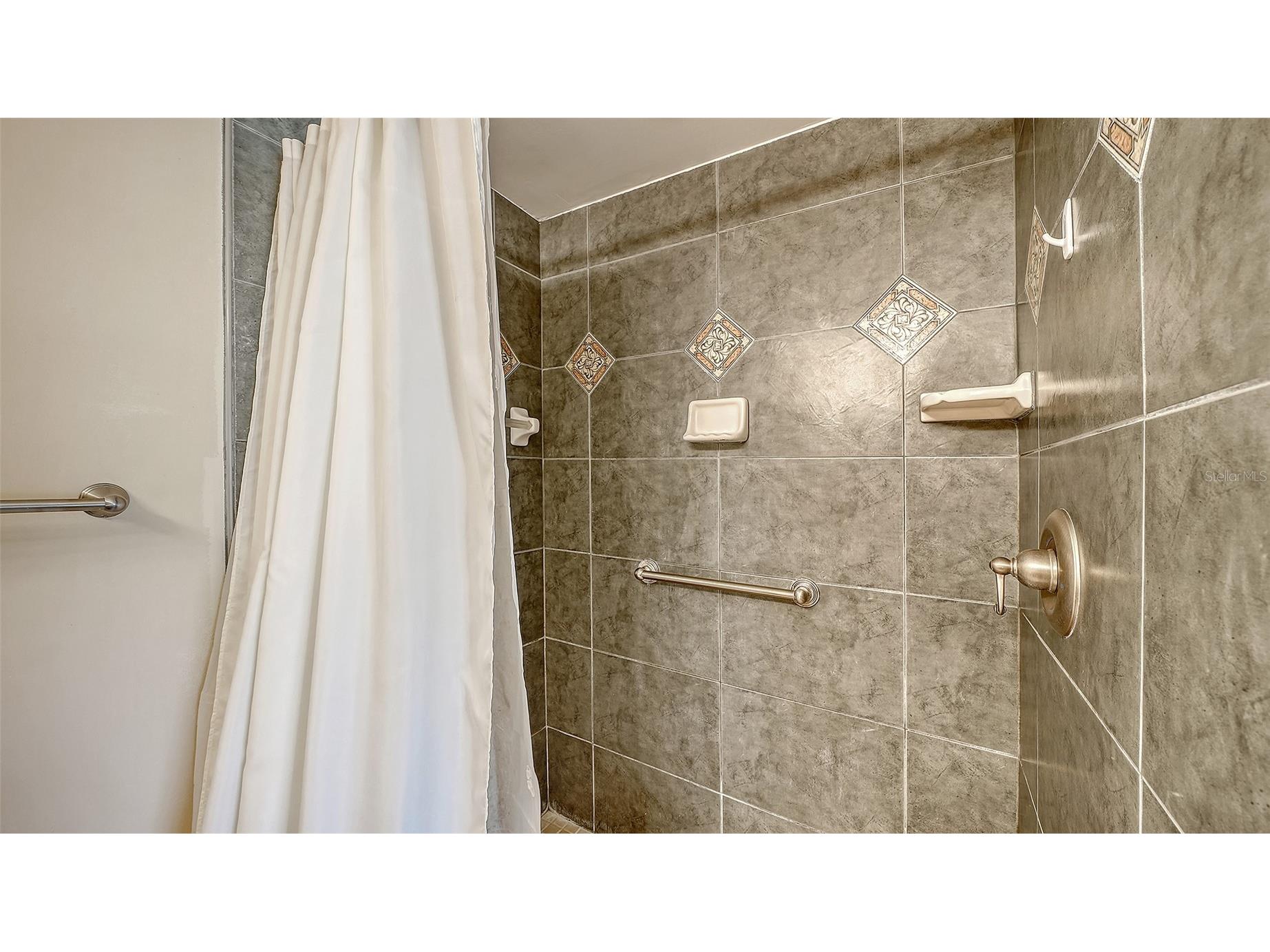 4380 Exeter Drive #101 Longboat Key FL 34228 A4686109 image27