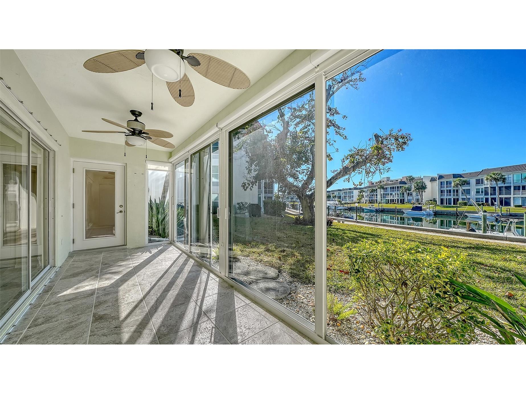 4380 Exeter Drive #101 Longboat Key FL 34228 A4686109 image33
