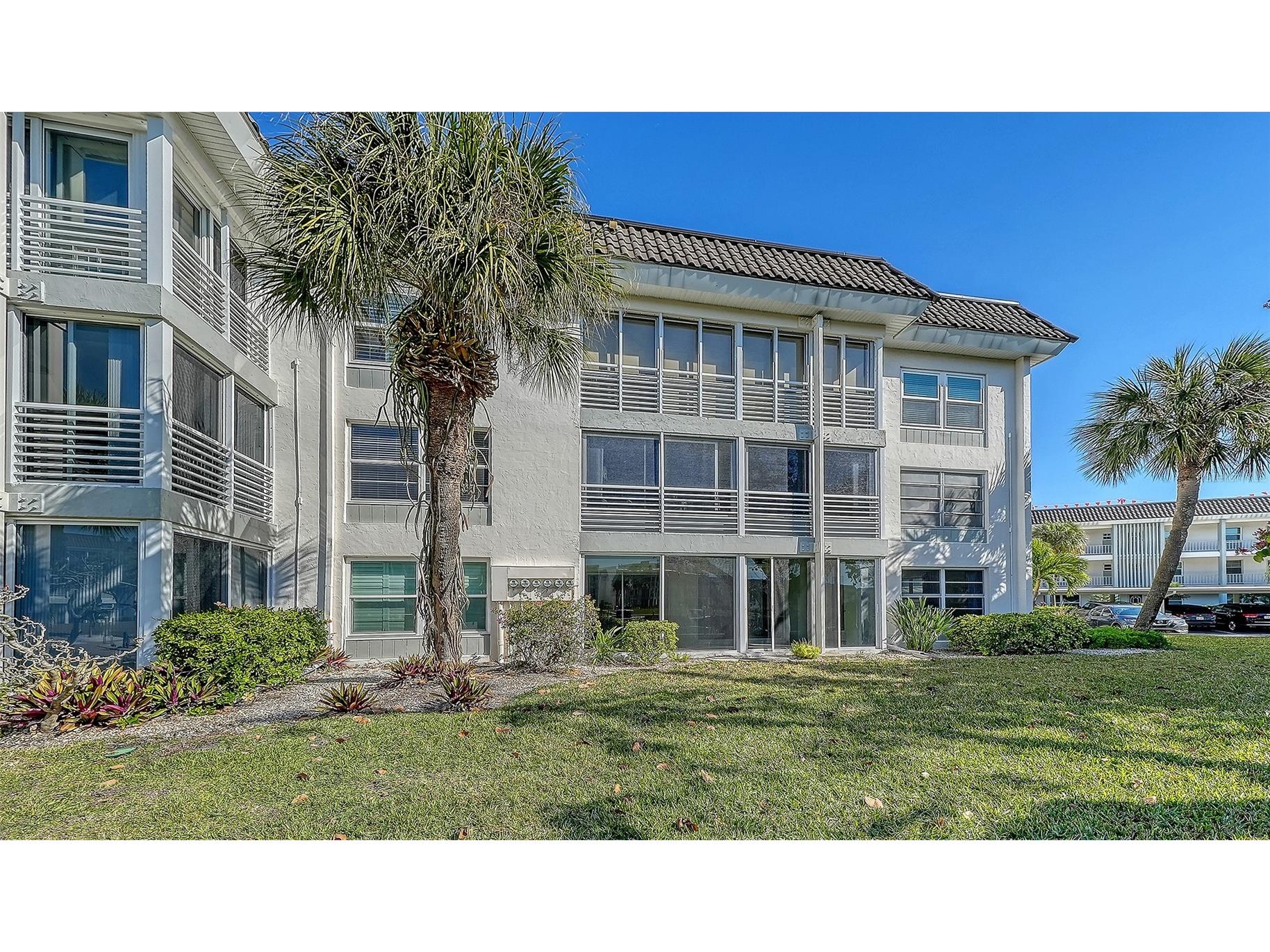4380 Exeter Drive #101 Longboat Key FL 34228 A4686109 image40