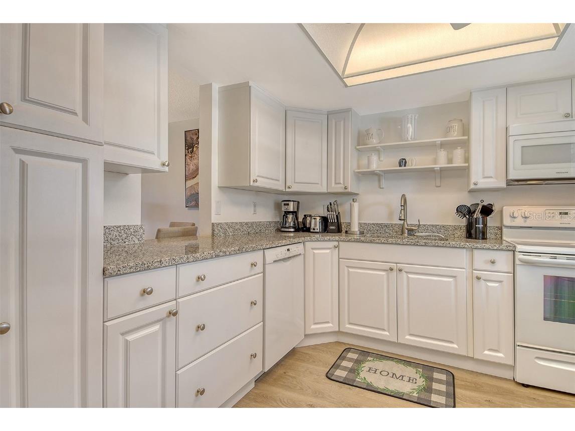 4380 Exeter Drive #204 Longboat Key FL 34228 A4656600 image20