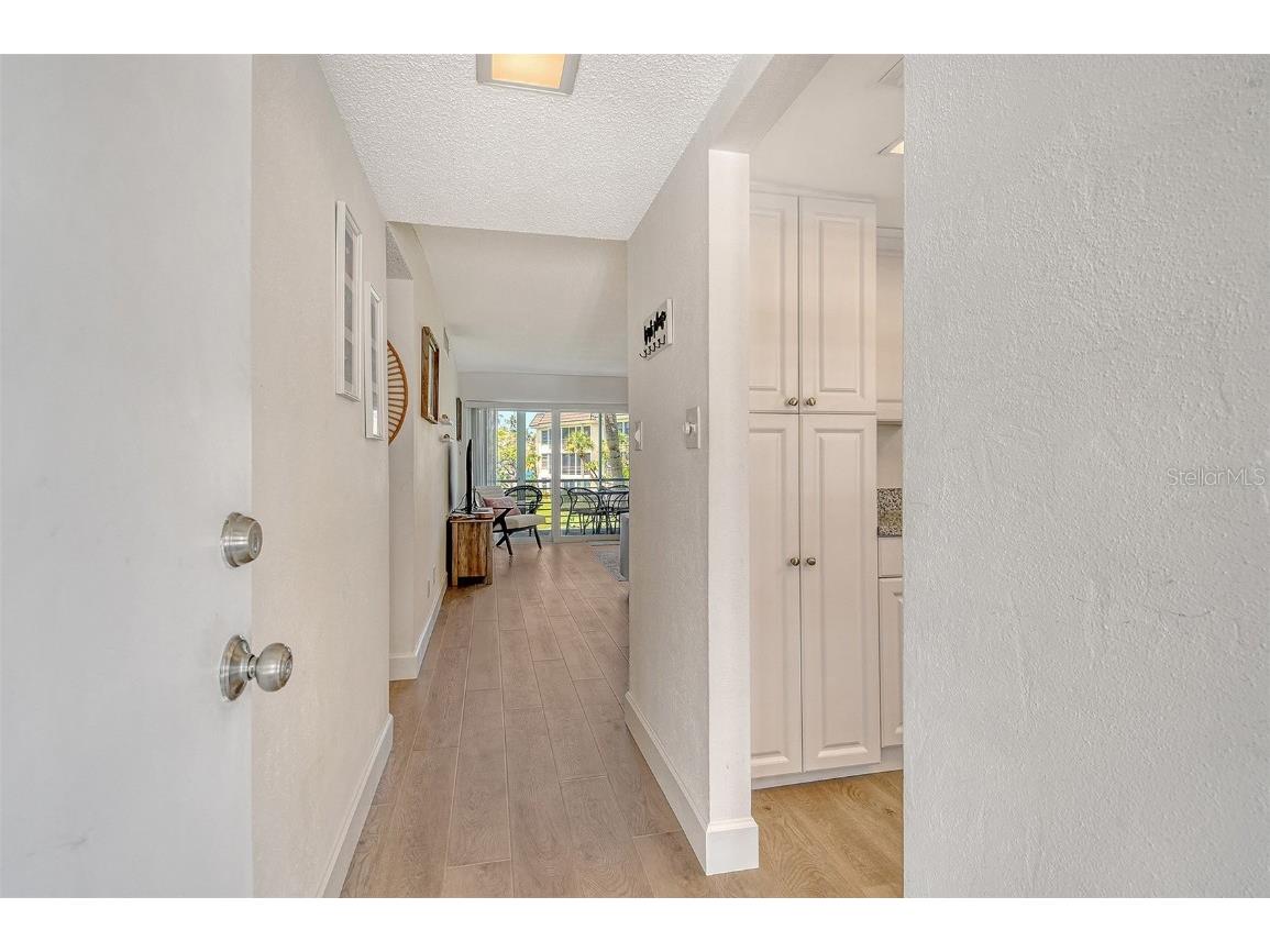 4380 Exeter Drive #204 Longboat Key FL 34228 A4656600 image3