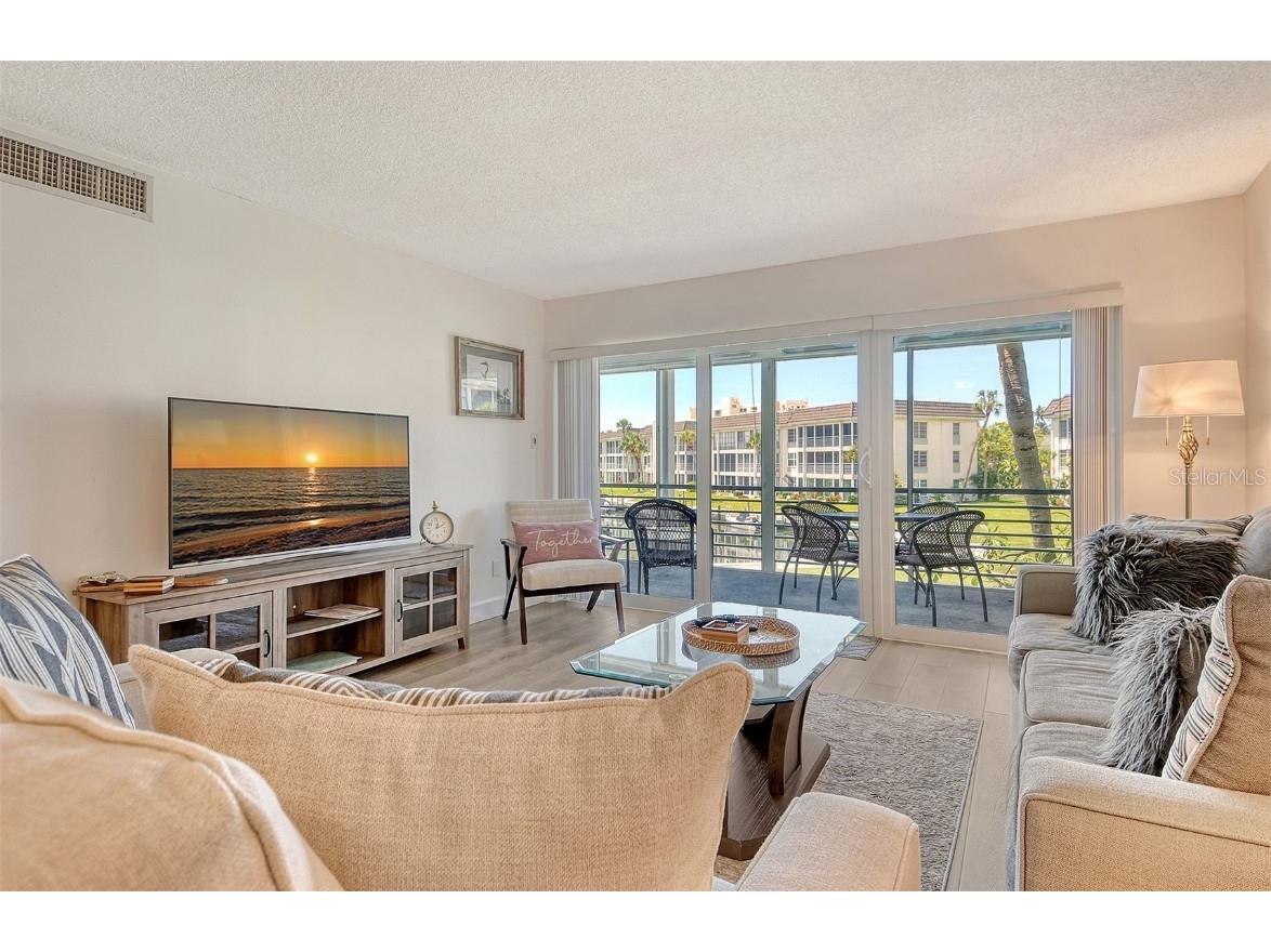 4380 Exeter Drive #204 Longboat Key FL 34228 A4656600 image6