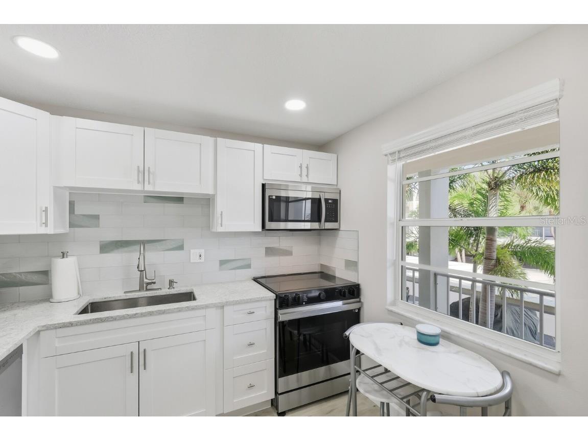 4380 Exeter Drive #H202 Longboat Key FL 34228 - SARASOTA BAY/ICW A4671530 image12