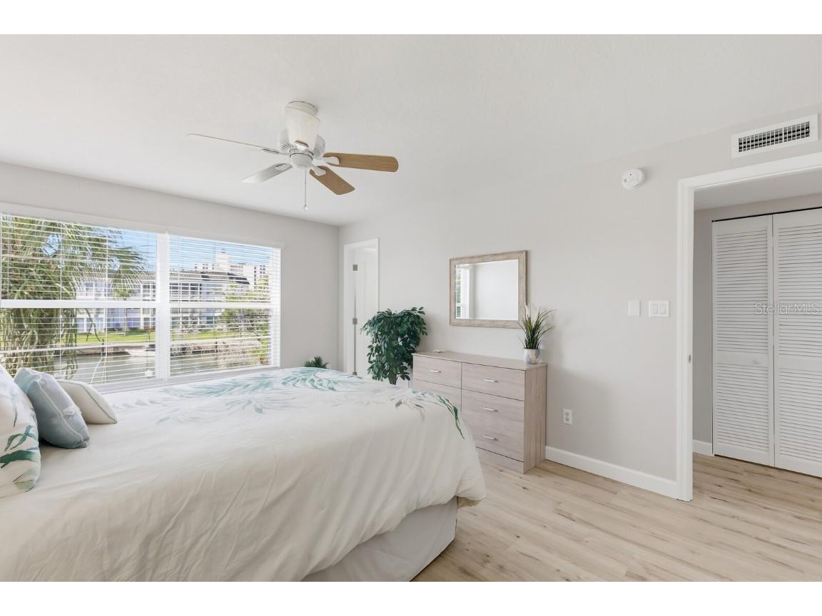 4380 Exeter Drive #H202 Longboat Key FL 34228 - SARASOTA BAY/ICW A4671530 image17