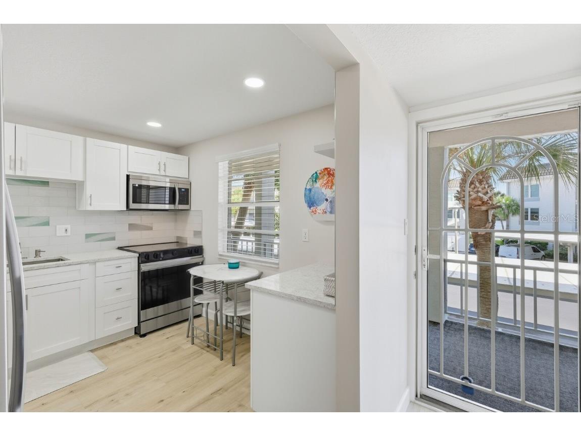 4380 Exeter Drive #H202 Longboat Key FL 34228 - SARASOTA BAY/ICW A4671530 image25