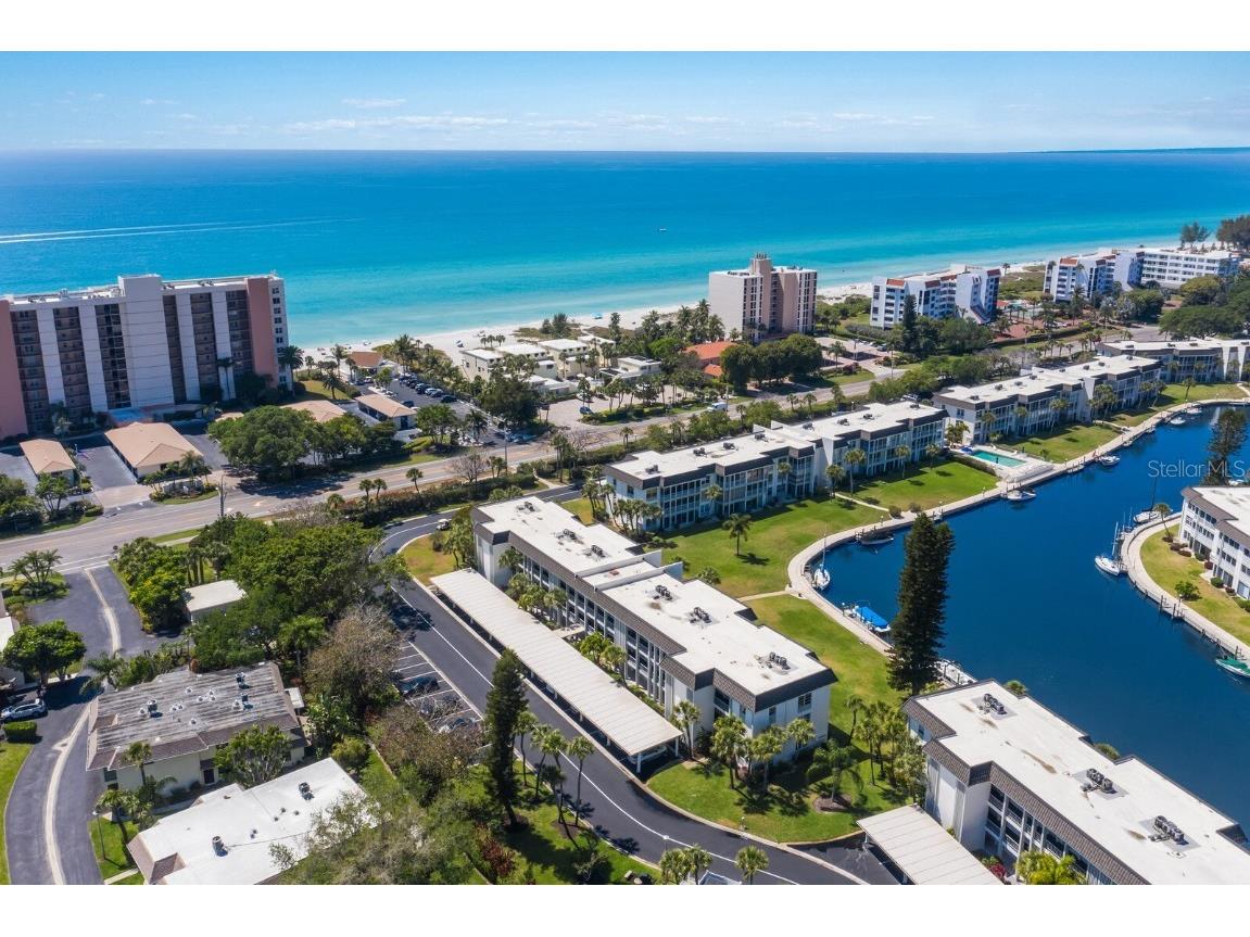 4380 Exeter Drive #H202 Longboat Key FL 34228 - SARASOTA BAY/ICW A4671530 image3