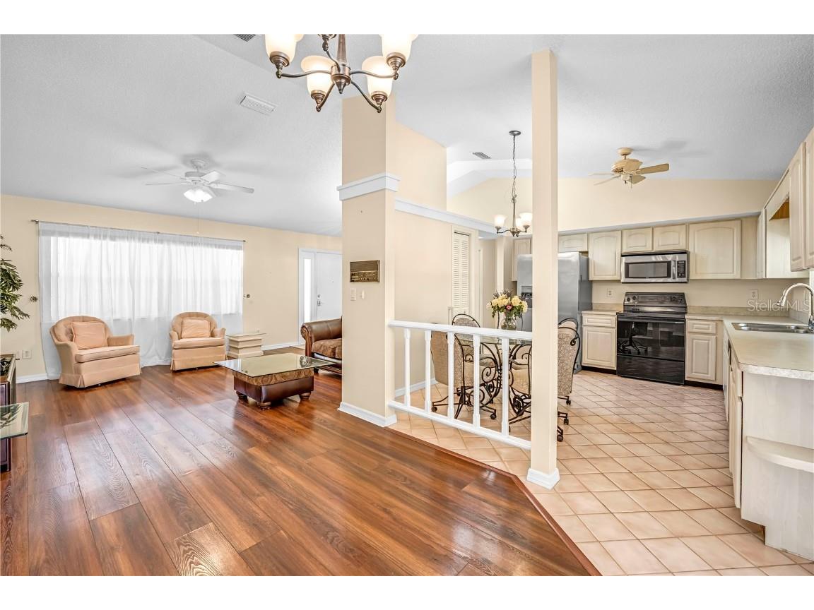 4381 Craigdarragh Avenue Spring Hill FL 34606 W7877832 image5