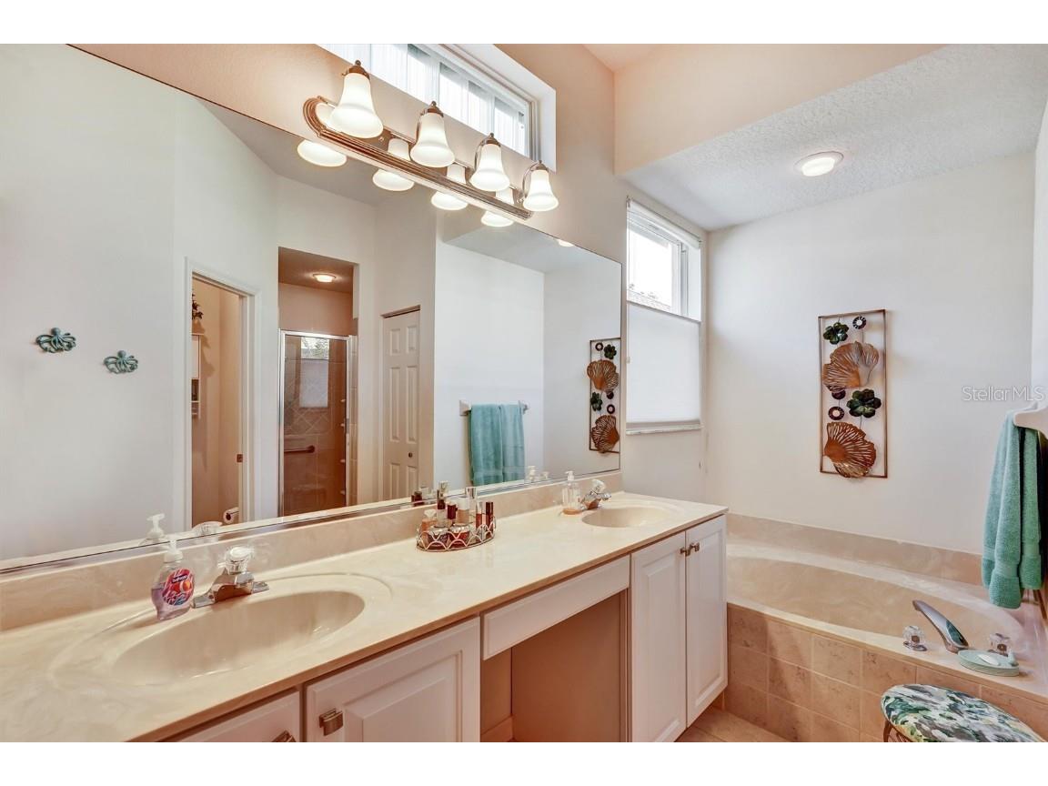 4381 Reflections Parkway Sarasota FL 34233 A4673524 image28