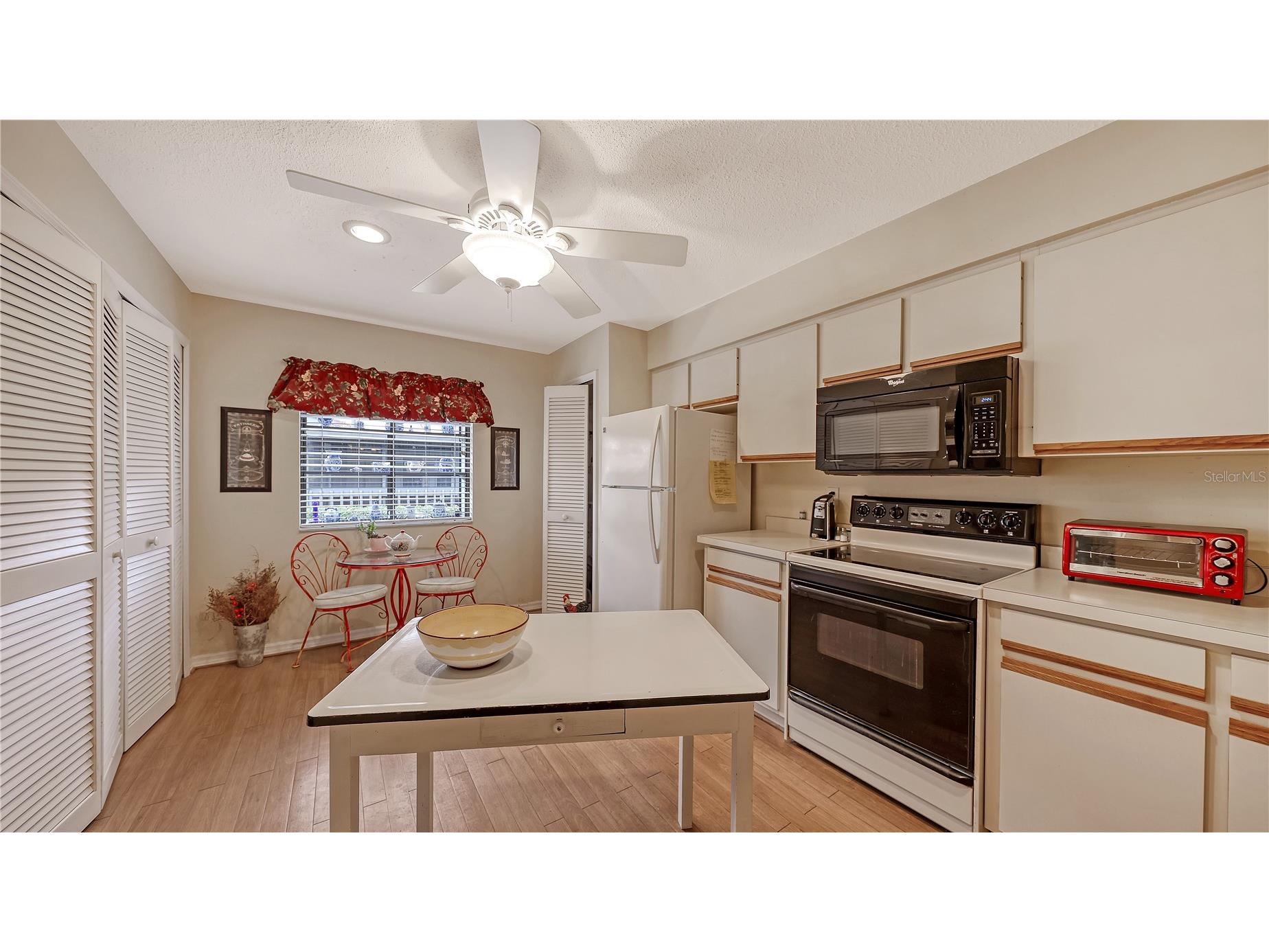 4382 Trails Drive #25-1 Sarasota FL 34232 A4677497 image12