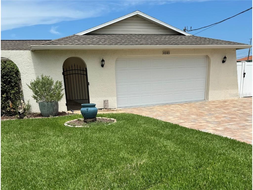 4385 7th Isle Drive Hernando Beach FL 34607 W7877077 image1