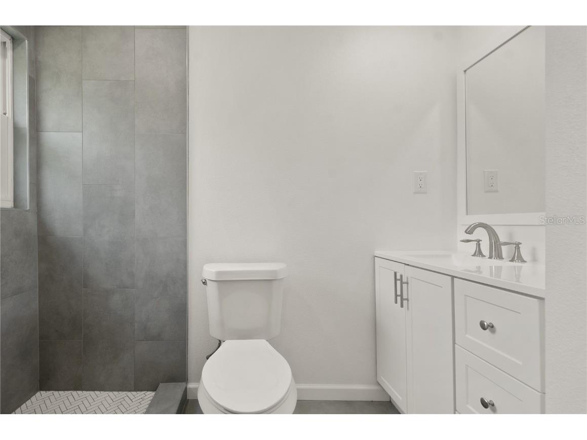 4385 Cassius Street Orlando FL 32811 O6293887 image17