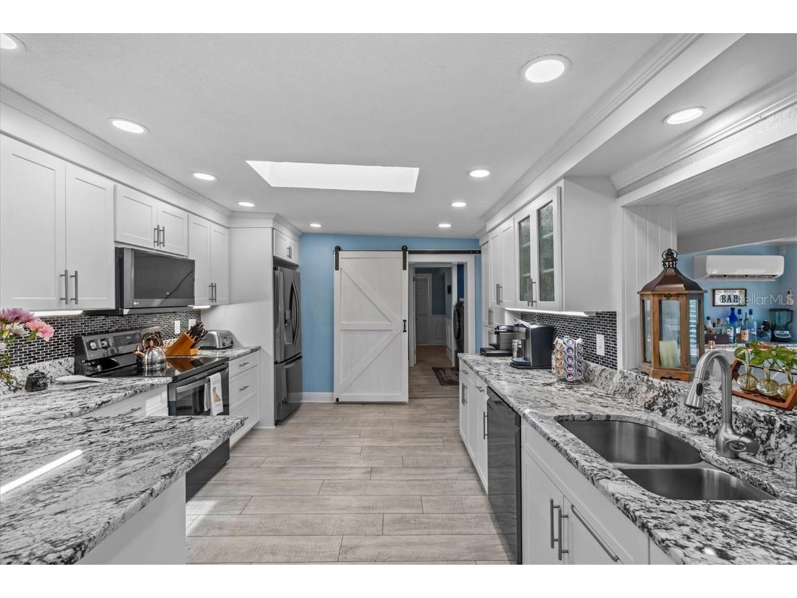 4387 6th Isle Drive Hernando Beach FL 34607 - DIRECT GULF ACCESS W7875729 image18