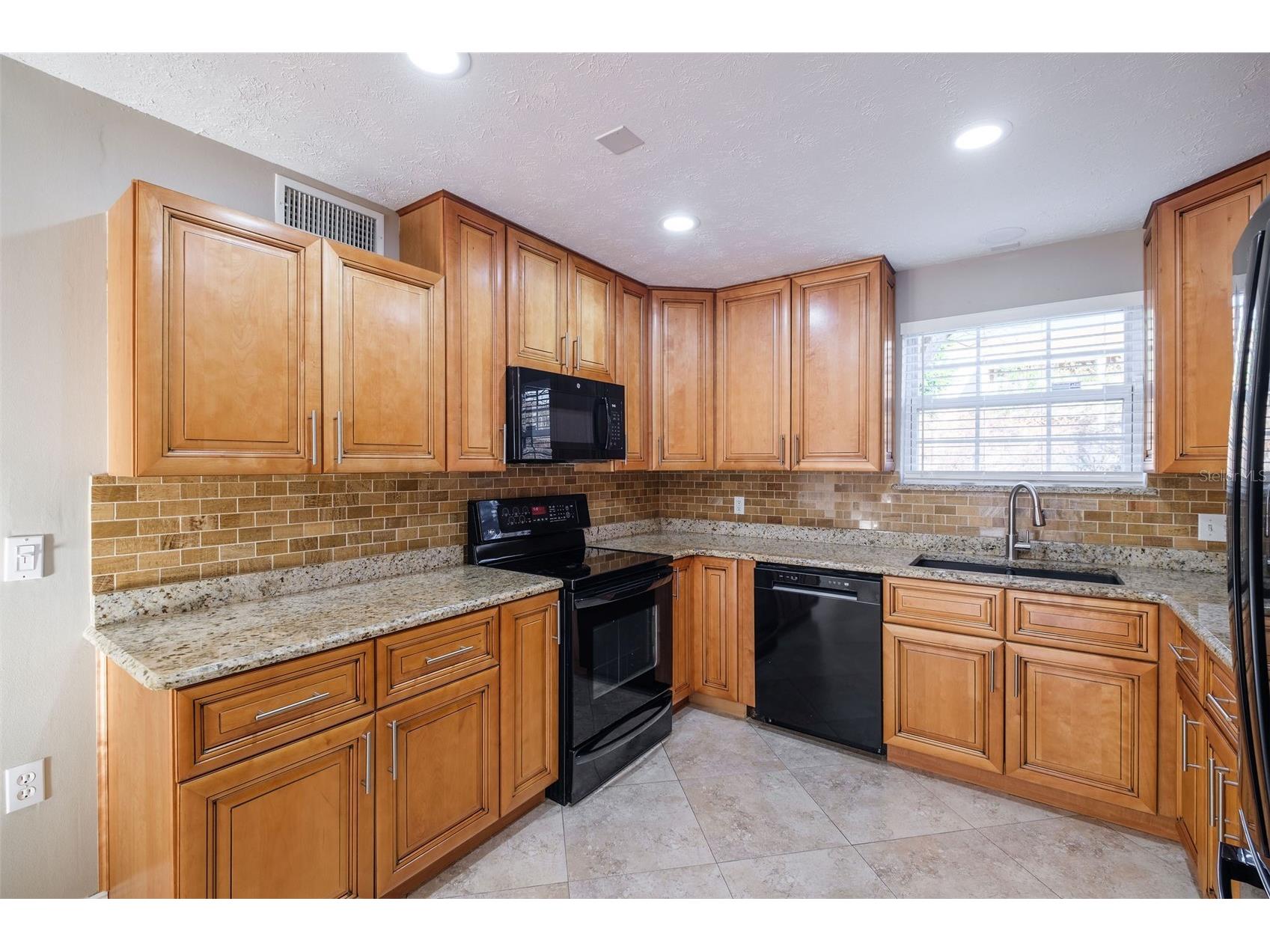 4388 Lake Underhill Road #21C2 Orlando FL 32803 O6386210 image4