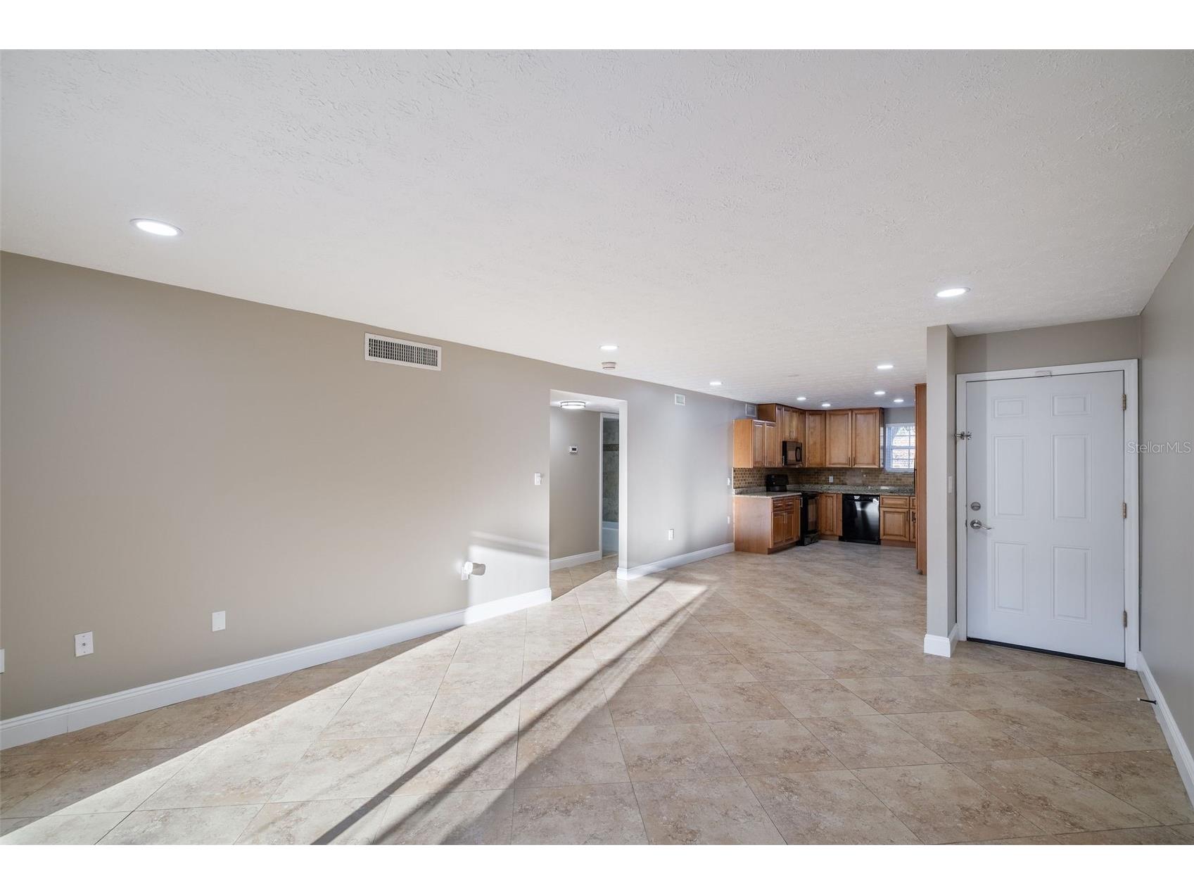 4388 Lake Underhill Road #21C2 Orlando FL 32803 O6386210 image8