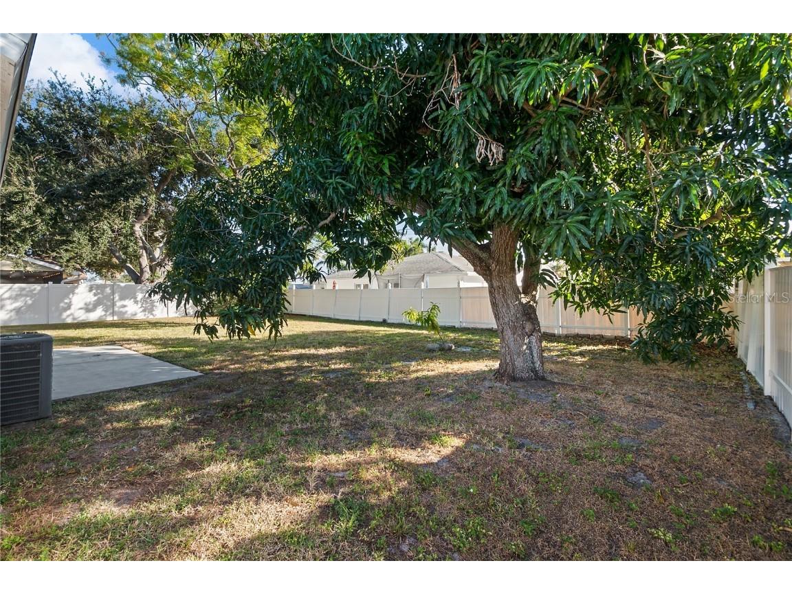 4389 Trout Drive SE Saint Petersburg FL 33705 TB8453825 image4