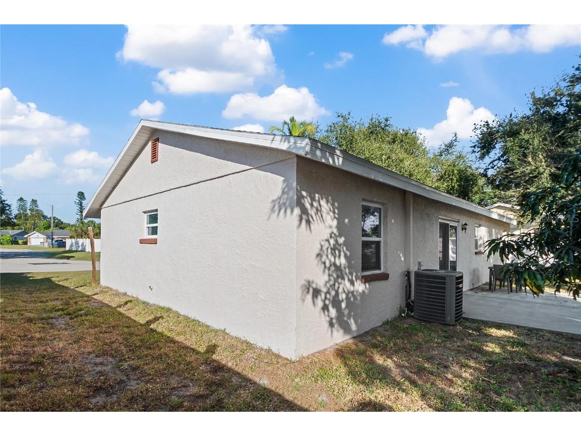 4389 Trout Drive SE Saint Petersburg FL 33705 TB8453825 image7