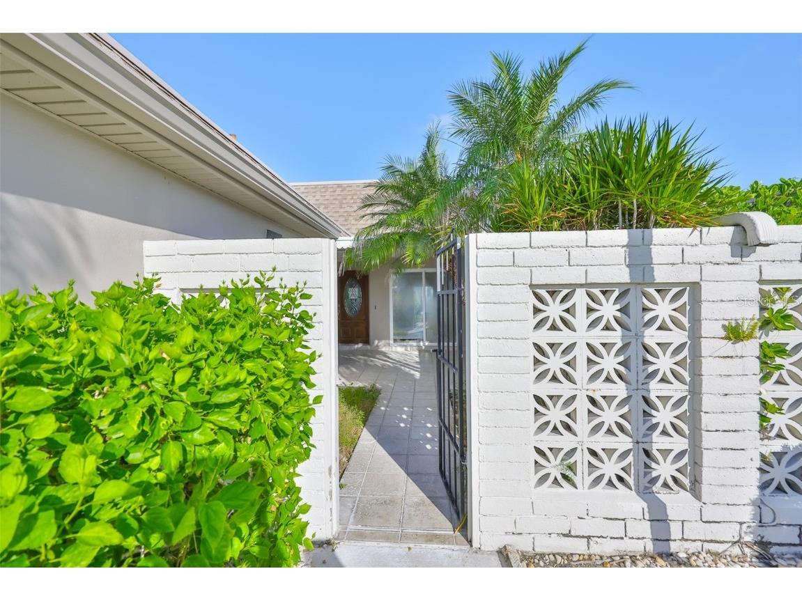 439 Boca Ciega Point Boulevard N Saint Petersburg FL 33708 - BOCA CIEGA BAY TB8342798 image2