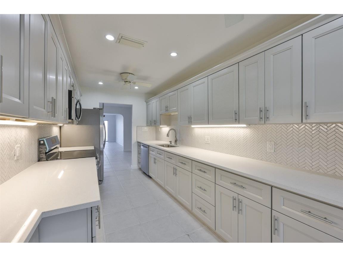 439 Boca Ciega Point Boulevard N Saint Petersburg FL 33708 - BOCA CIEGA BAY TB8342798 image3