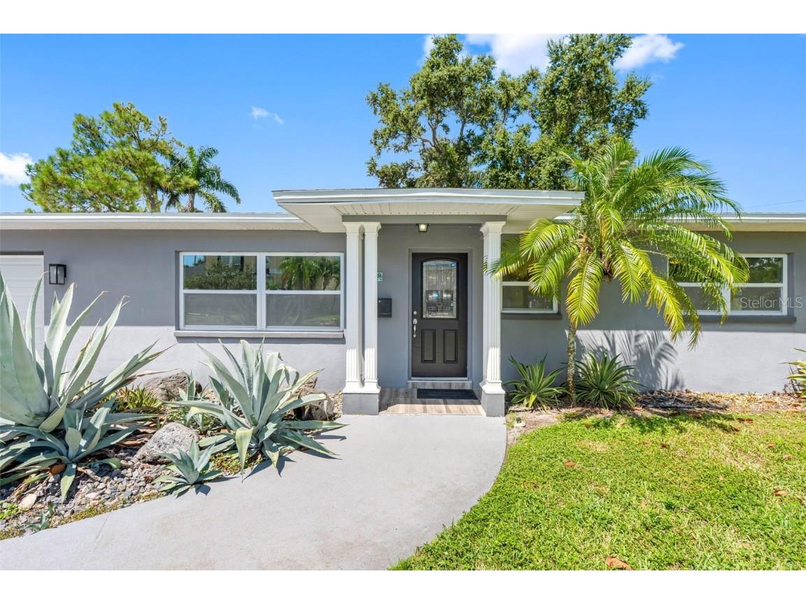 439 Capri Way NE Saint Petersburg FL 33704 TB8426019 image2