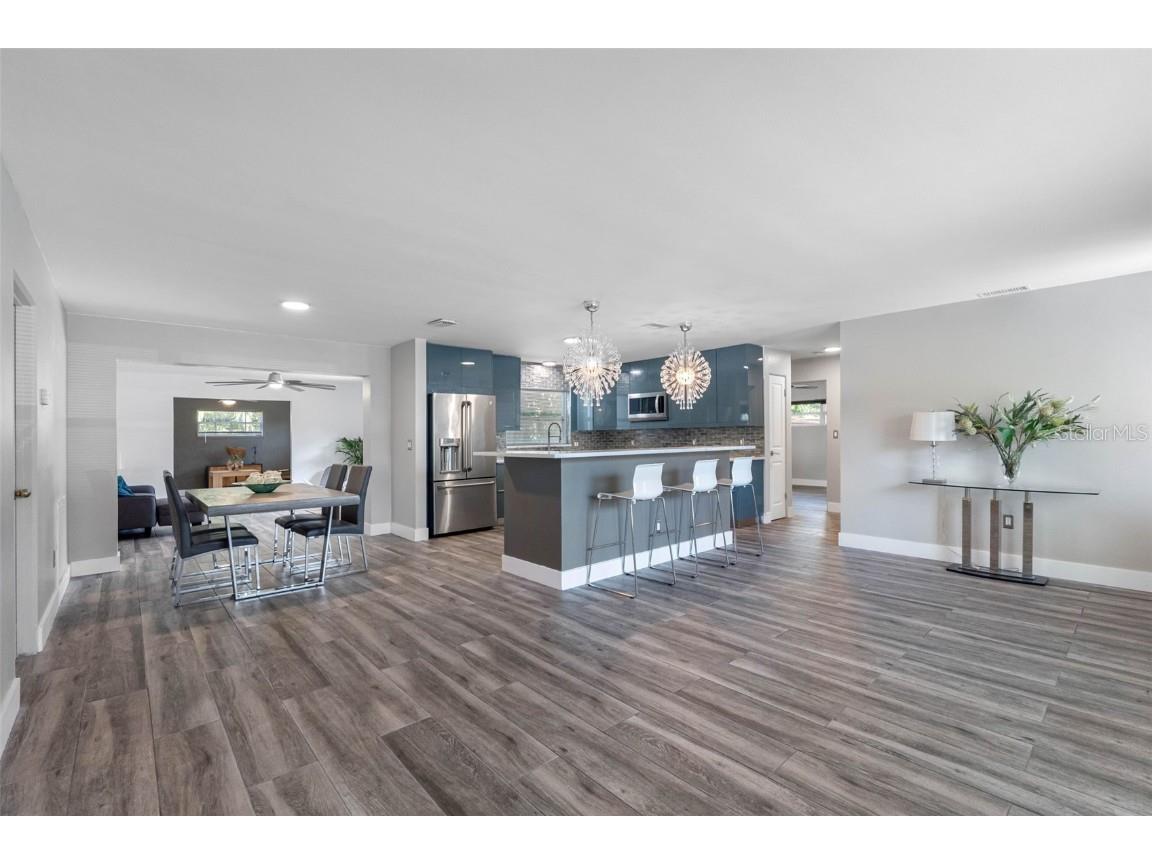 439 Capri Way NE Saint Petersburg FL 33704 TB8426019 image5