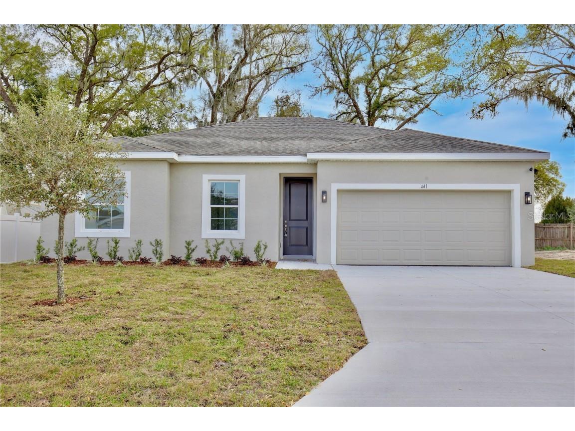 439 Cierra Oaks Circle Lady Lake FL 32159 G5084557 image1
