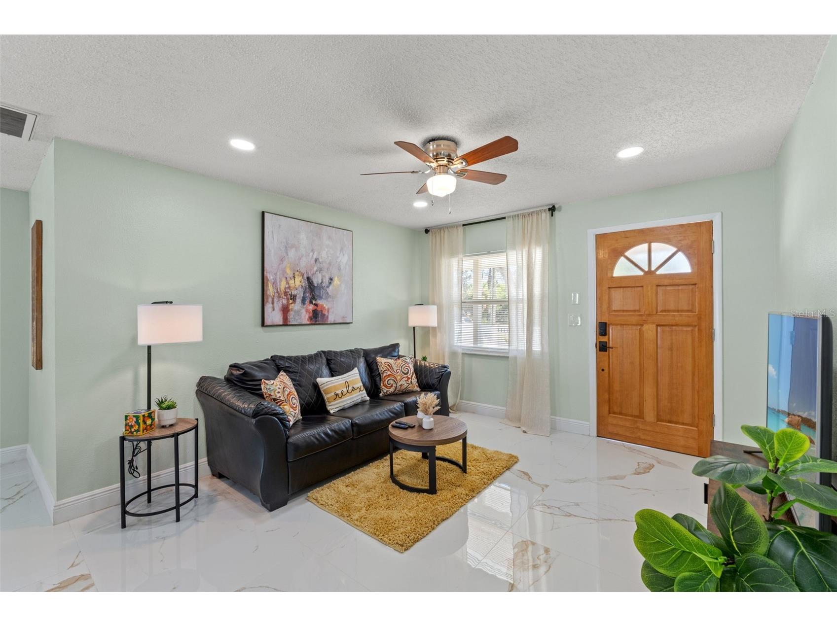 439 E Boyer Street Tarpon Springs FL 34689 TB8476323 image3