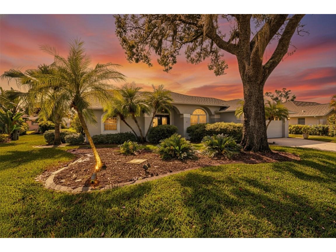 439 Lake Of The Woods Drive Venice FL 34293 A4672625 image3