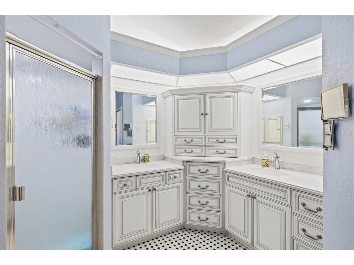 439 Lake Of The Woods Drive Venice FL 34293 A4672625 image30