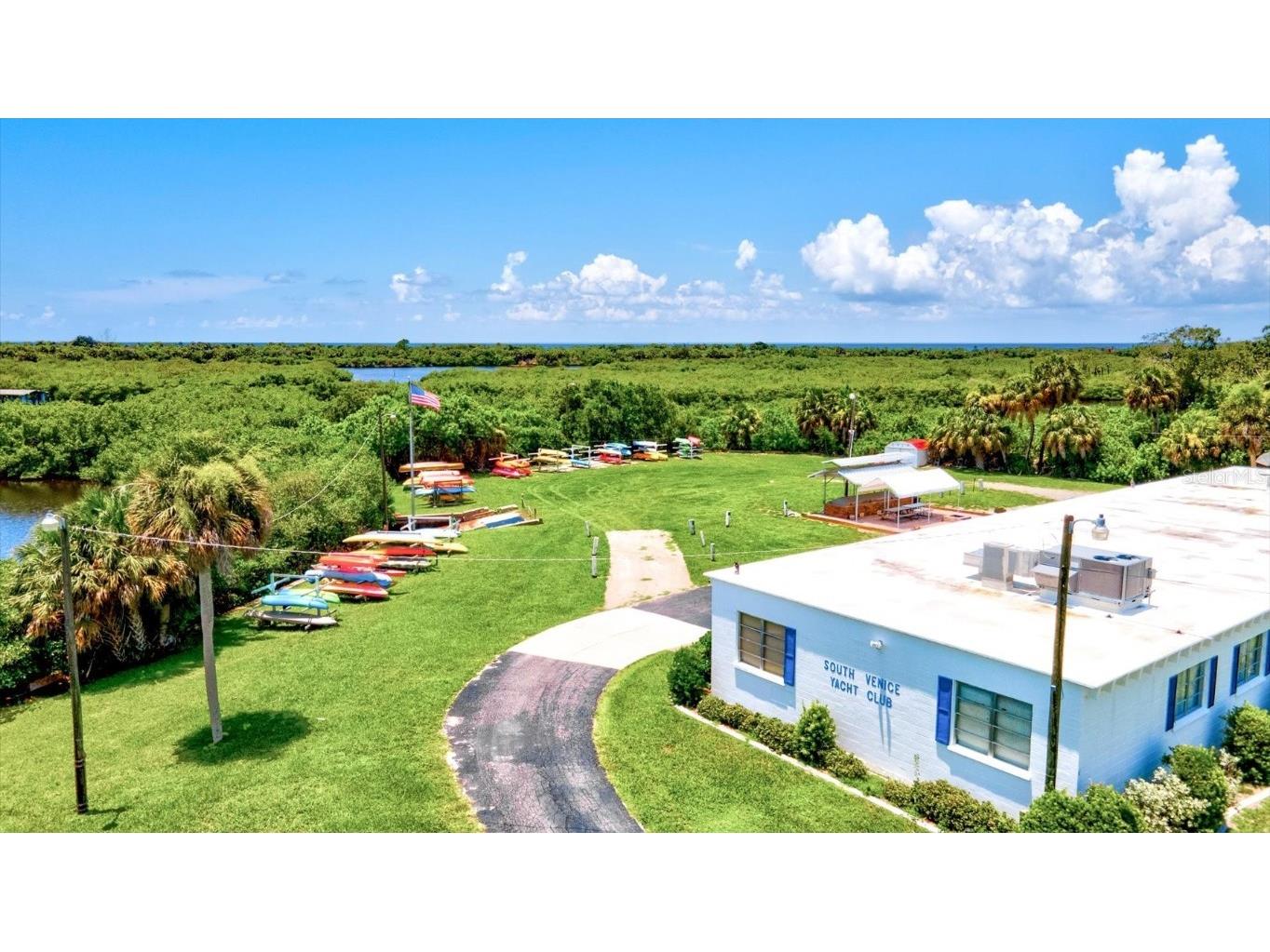 439 Lake Of The Woods Drive Venice FL 34293 A4672625 image66