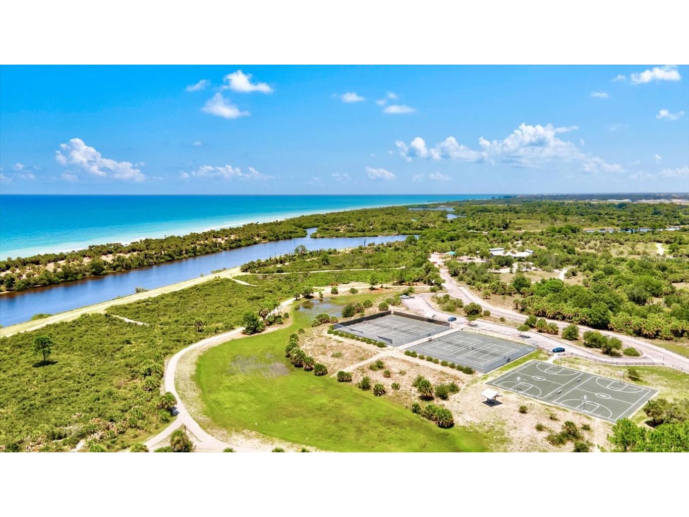 439 Lake Of The Woods Drive Venice FL 34293 A4672625 image68