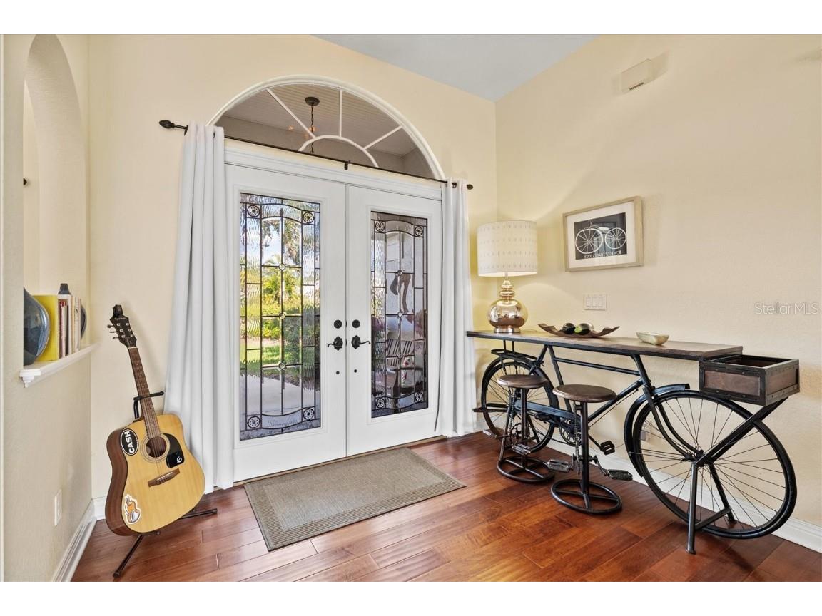 439 Lake Of The Woods Drive Venice FL 34293 A4672625 image9