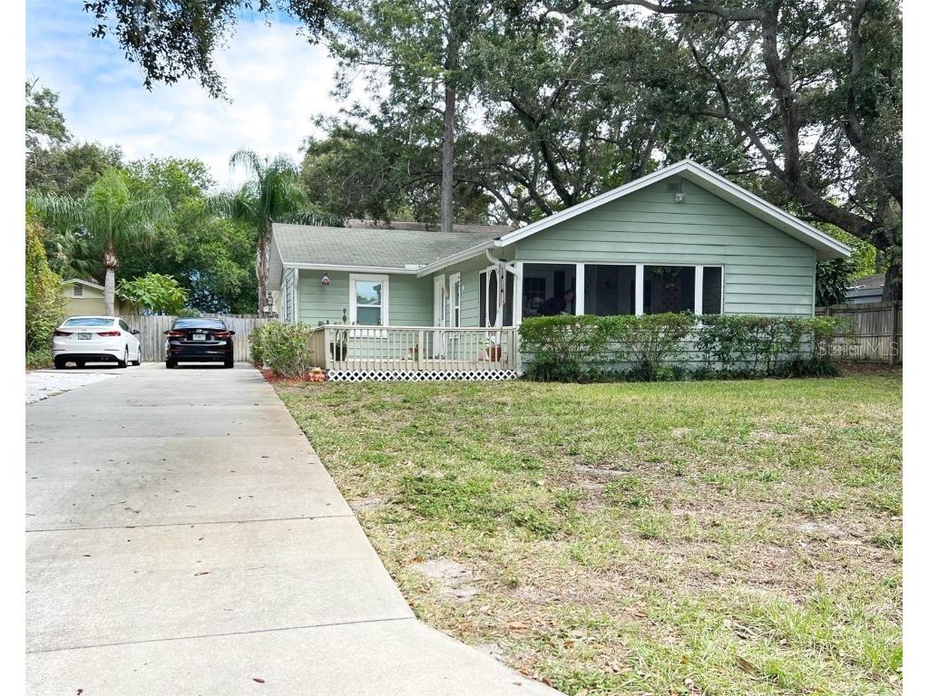 439 New York Avenue Dunedin FL 34698 U8222103 image1