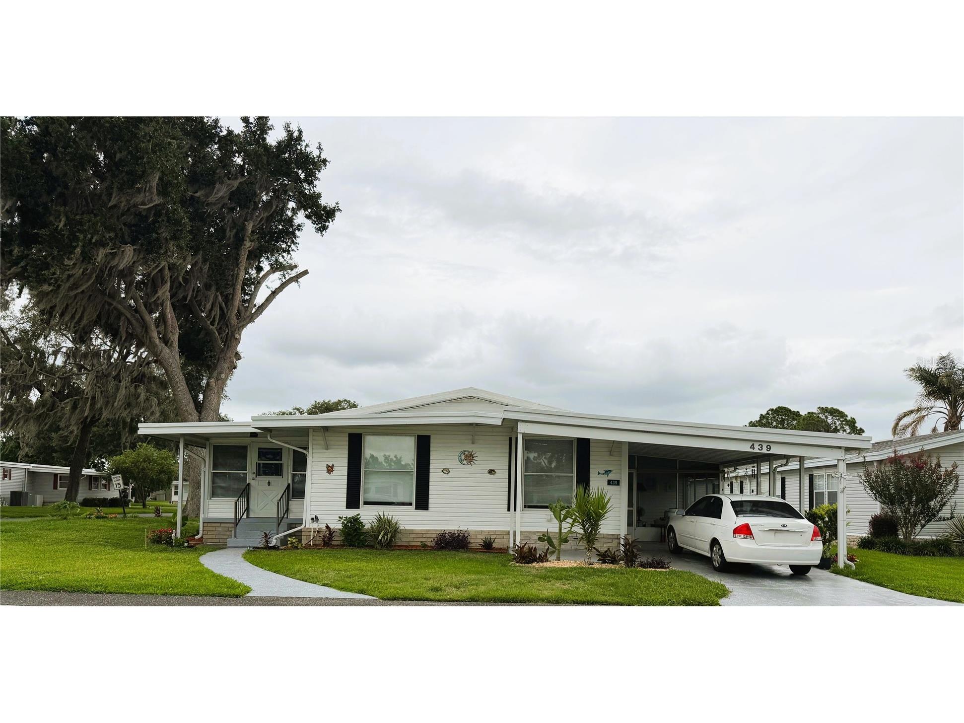 439 Palo Verde Drive Leesburg FL 34748 R4911381 image1