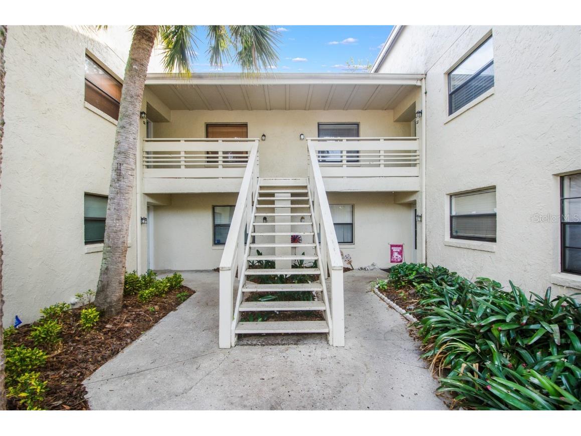 439 S Netherwood Crescent #202 Altamonte Springs FL 32714 O6076680 image1