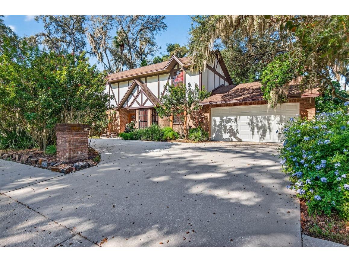 439 Summit Chase Drive Valrico FL 33594 TB8430524 image1