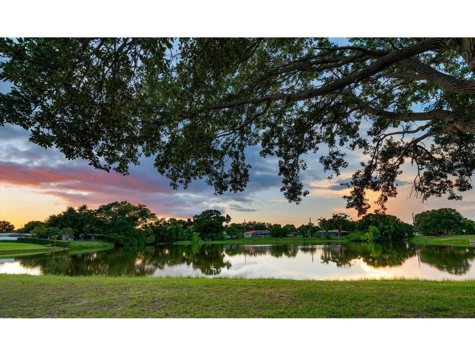 4390 20th Avenue N Saint Petersburg FL 33713 TB8518412 image45