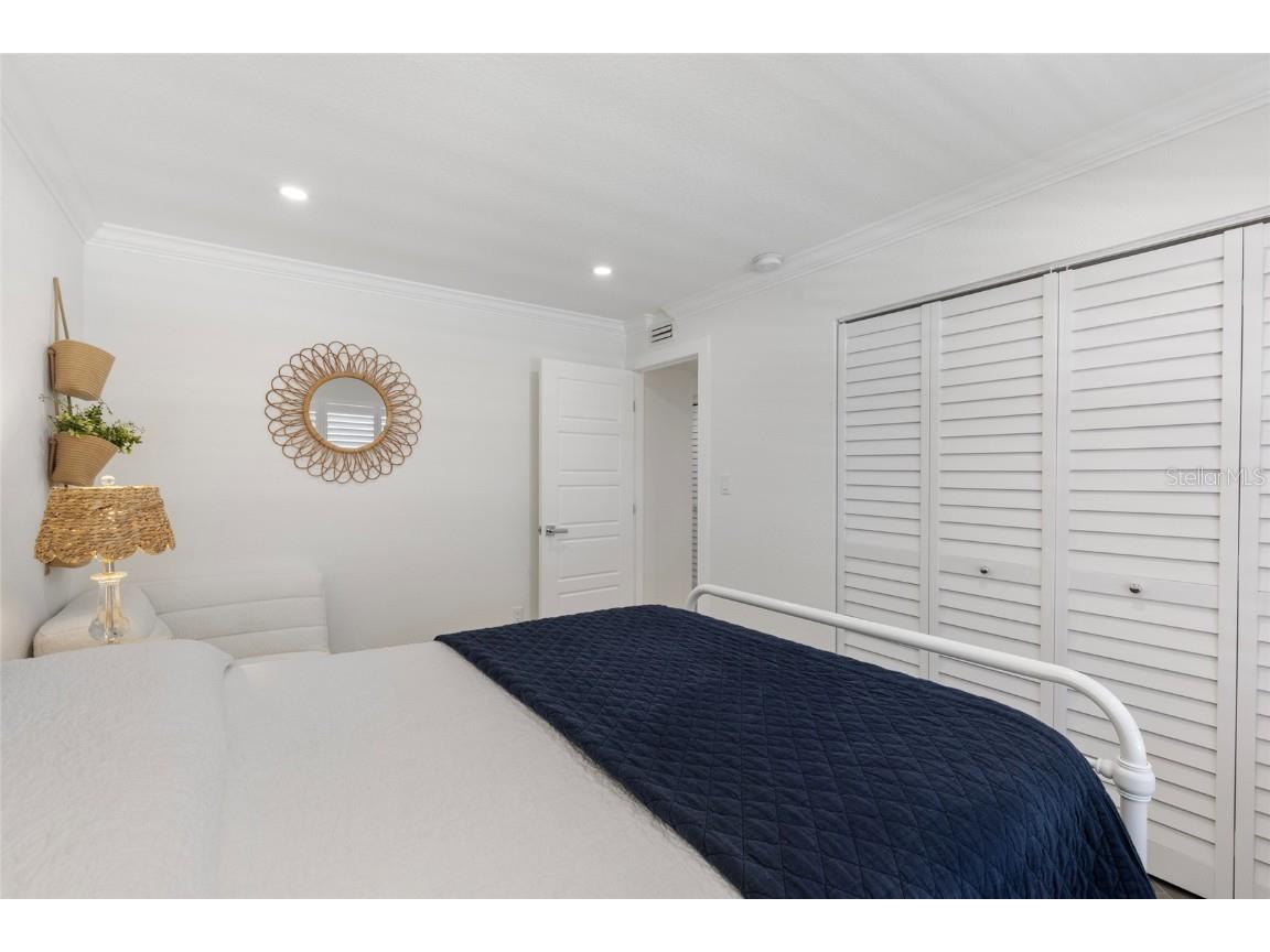 4390 Exeter Drive #206 Longboat Key FL 34228 - SARASOTA BAY A4670032 image22