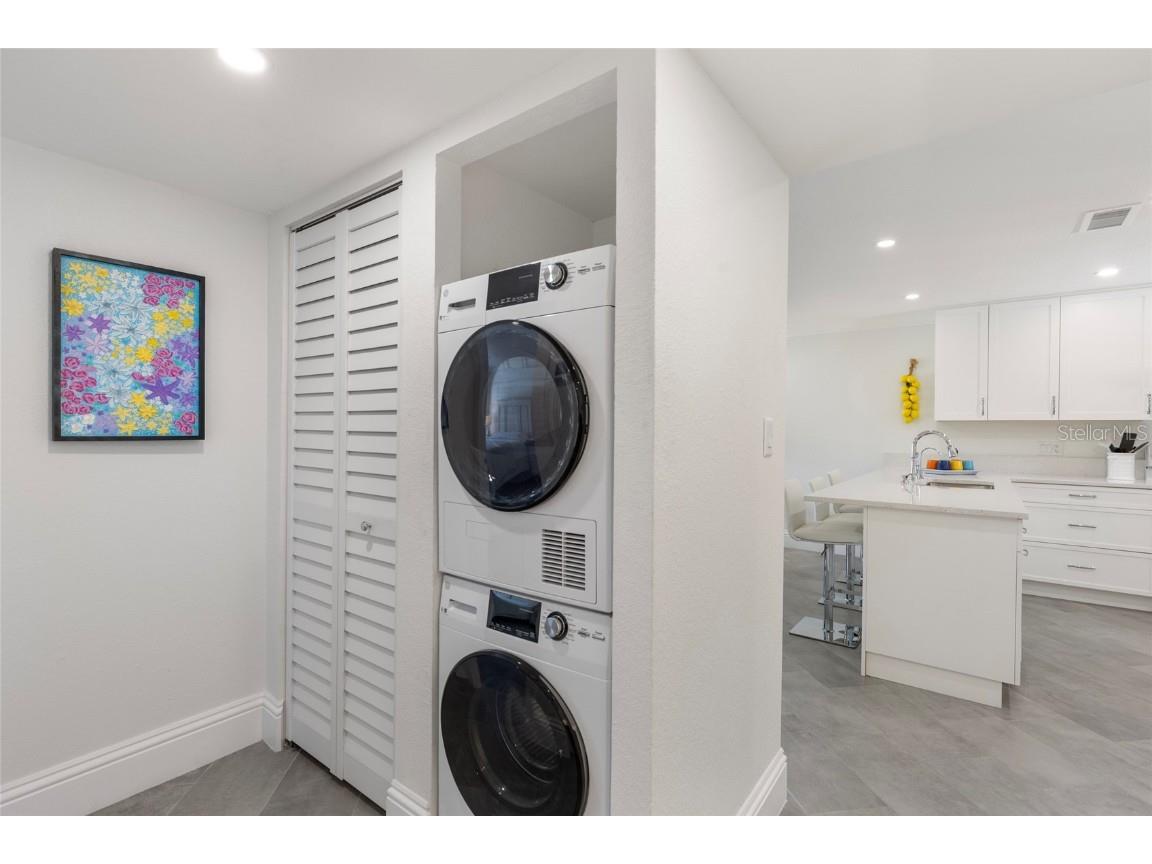 4390 Exeter Drive #206 Longboat Key FL 34228 - SARASOTA BAY A4670032 image24