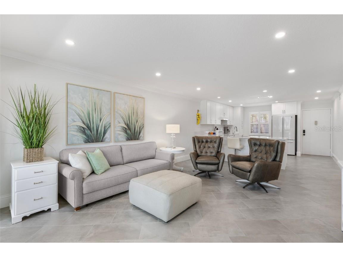 4390 Exeter Drive #206 Longboat Key FL 34228 - SARASOTA BAY A4670032 image5