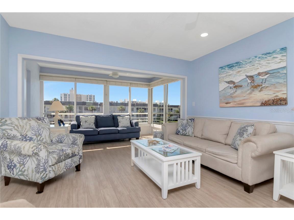 4390 Exeter Drive #305 Longboat Key FL 34228 - SARASOTA BAY A4670603 image2