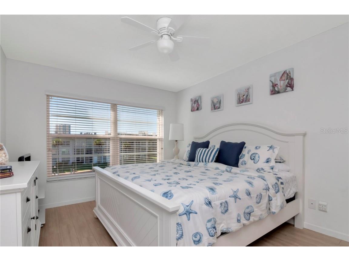 4390 Exeter Drive #305 Longboat Key FL 34228 - SARASOTA BAY A4670603 image22