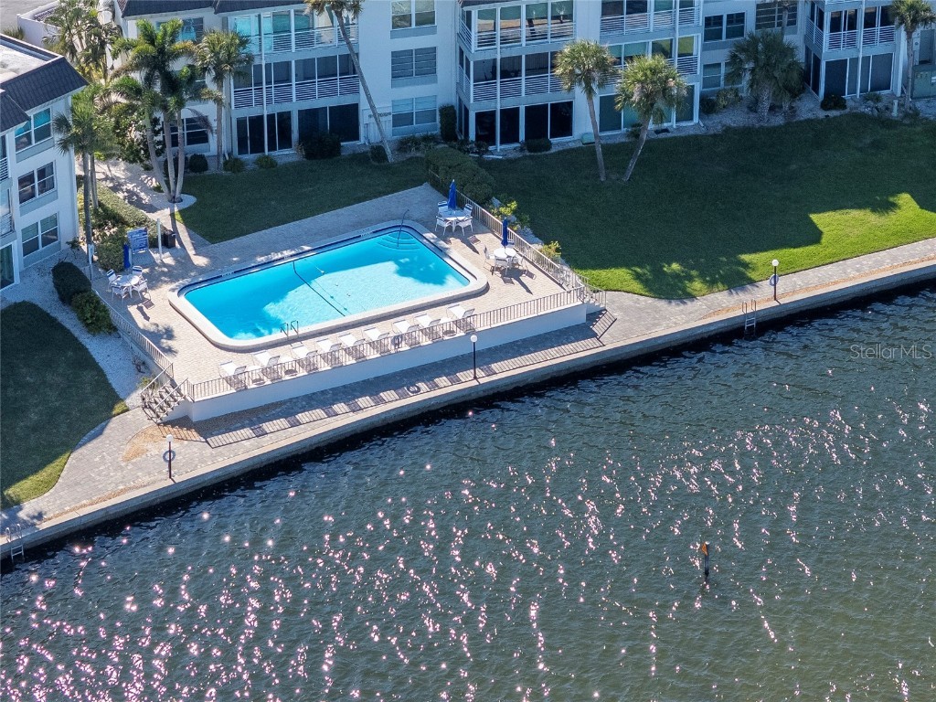 4390 Exeter Drive #305 Longboat Key FL 34228 - SARASOTA BAY A4670603 image34