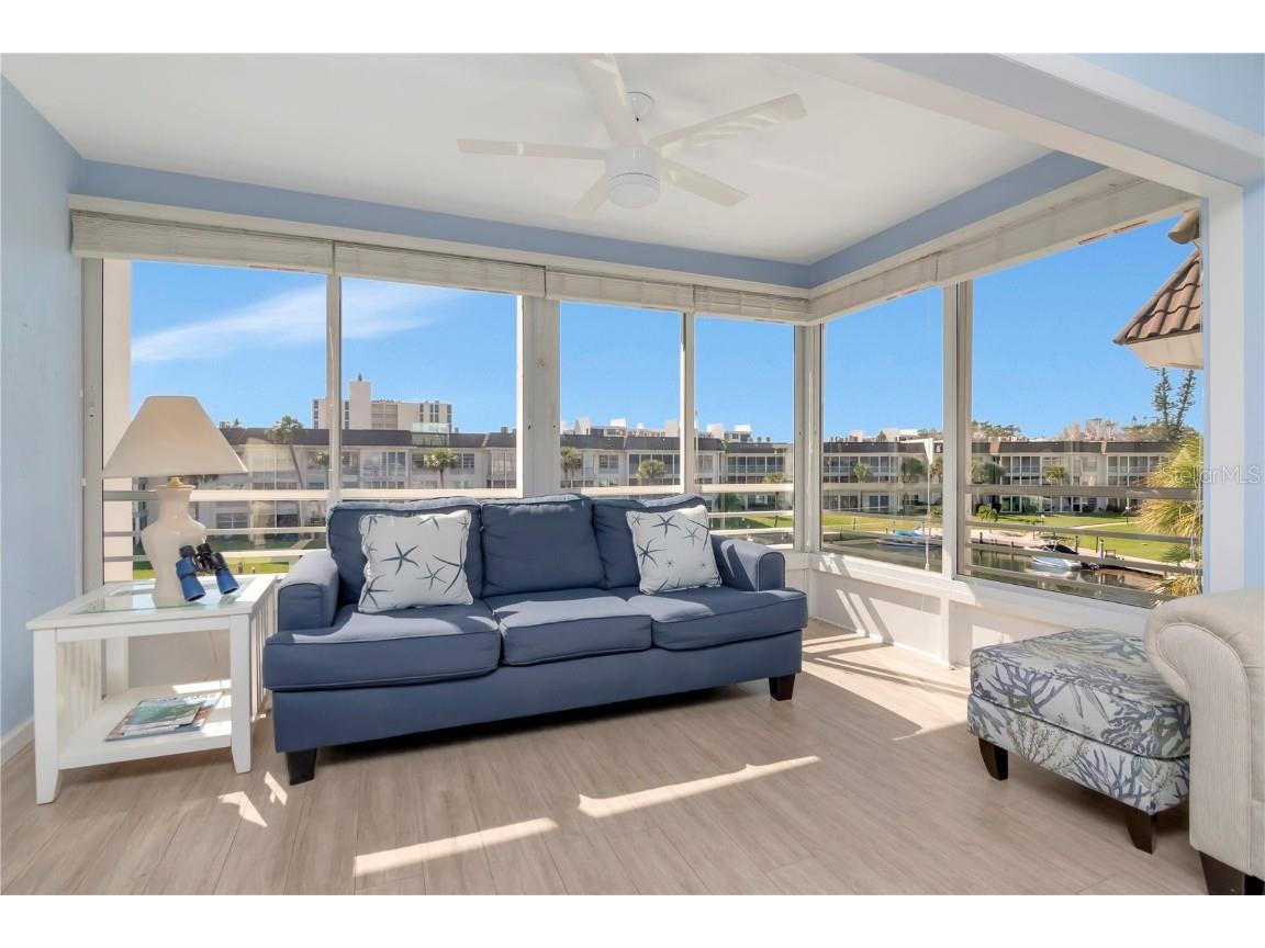 4390 Exeter Drive #305 Longboat Key FL 34228 - SARASOTA BAY A4670603 image5