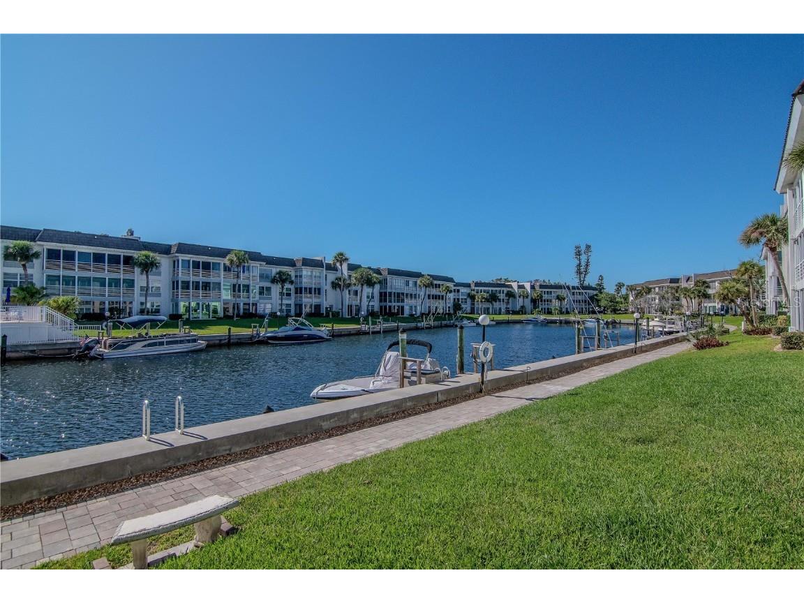 4390 Exeter Drive #305 Longboat Key FL 34228 - SARASOTA BAY A4670603 image71