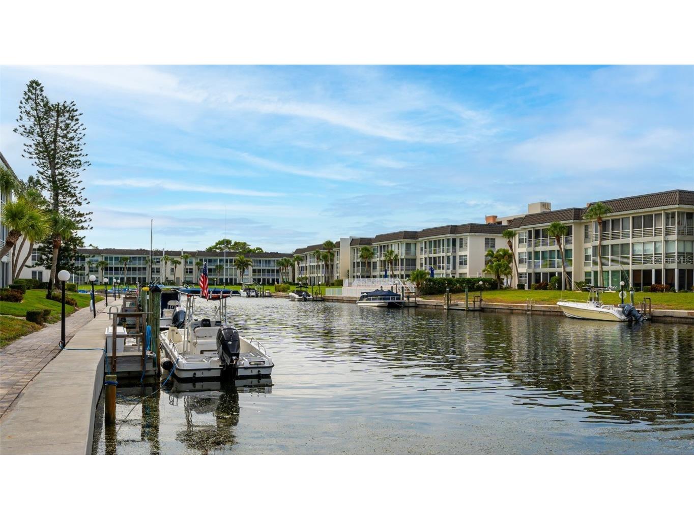 4390 Exeter Drive #I 108 Longboat Key FL 34228 A4585706 image1