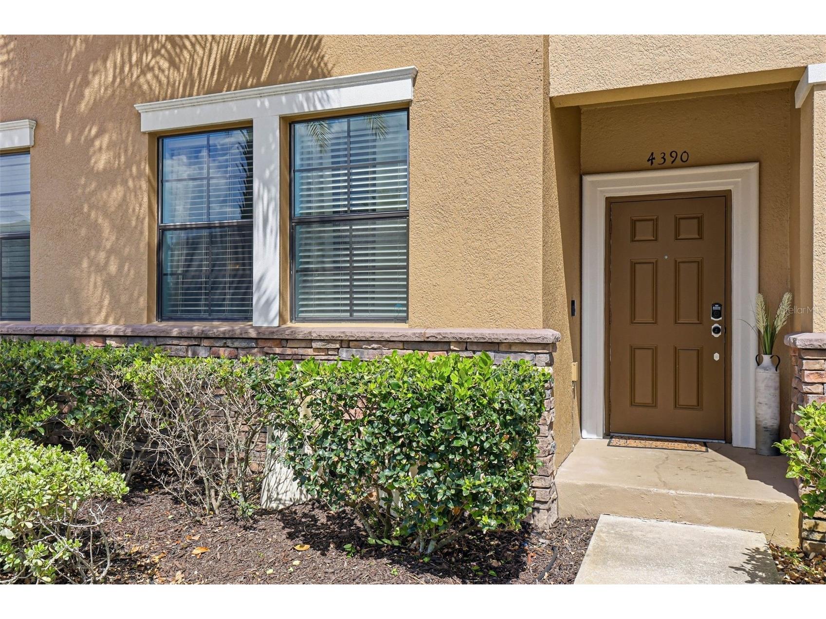 4390 Fennwood Court Wesley Chapel FL 33543 TB8495165 image2